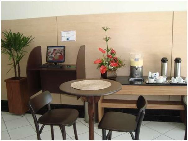Hotel Qualitysul Teixeira de Freitas Bagian luar foto